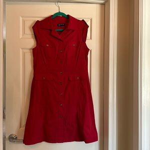 Red,sleeveless shirt dress